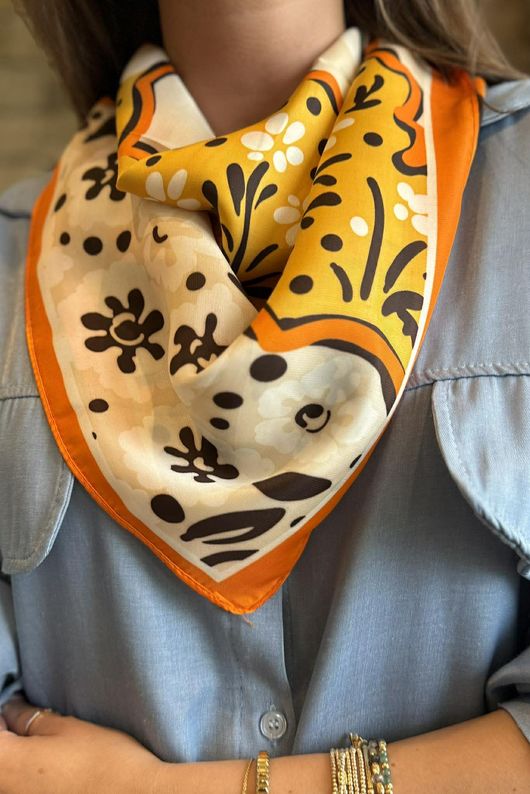 Matteao Silky Blend Square Scarf Orange